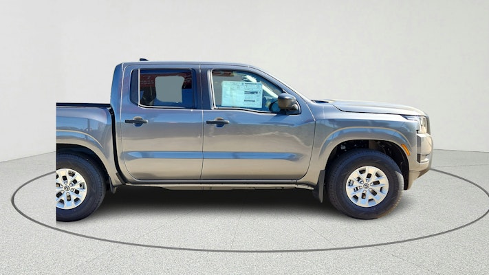 2026 Nissan Frontier S photo 2