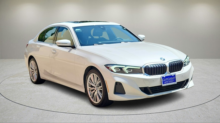 2023 Bmw 330e photo 2