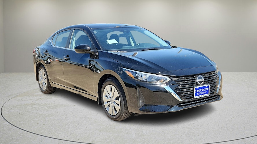 2025 Nissan Sentra S photo 2