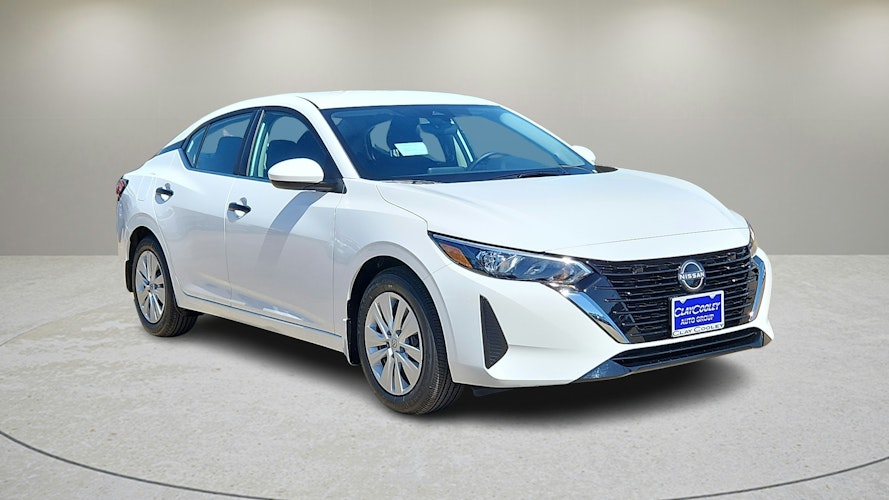 2025 Nissan Sentra S photo 3