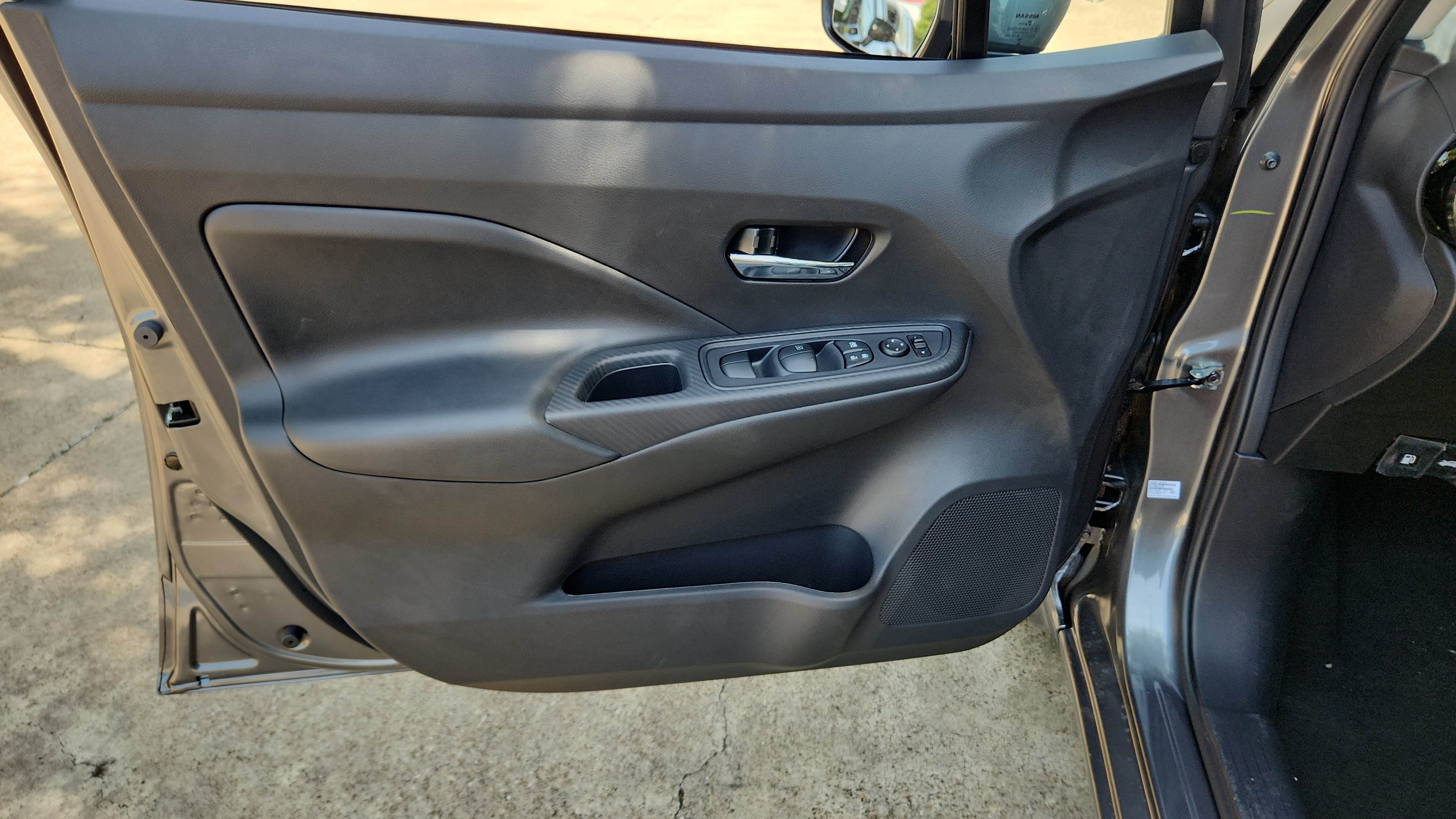 New Gun Metallic 2025 Nissan Versa SV for Sale in Irving, TX