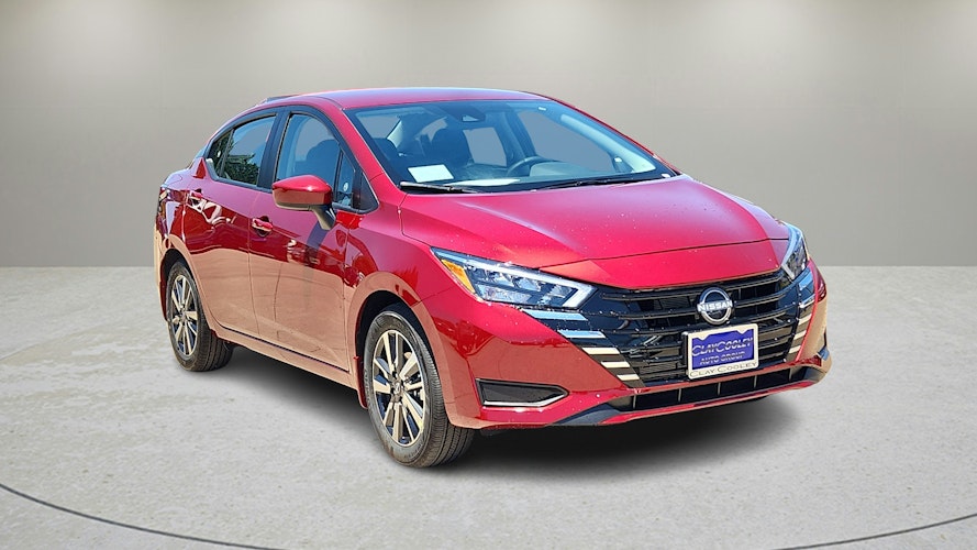 2025 Nissan Versa 1.6 SV photo 6