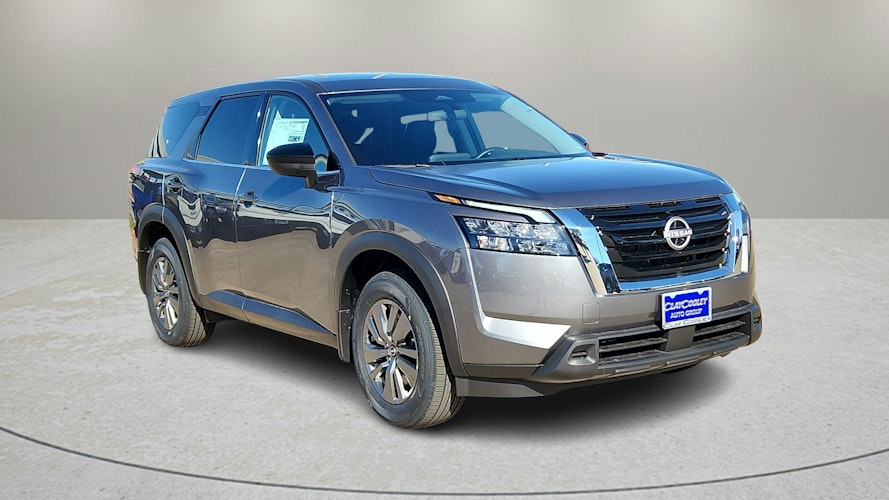 2025 Nissan Pathfinder S photo 4
